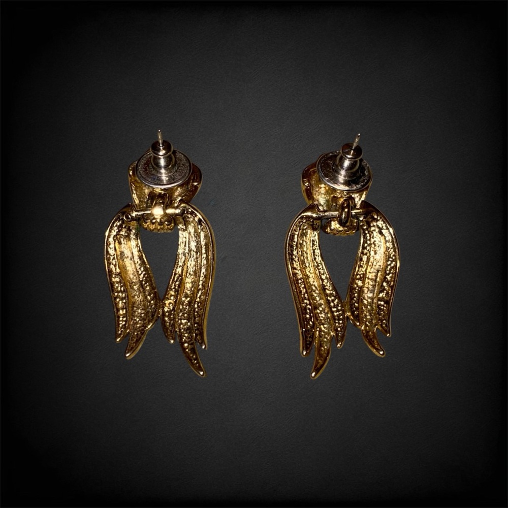 Vintage Gold-Toned Earrings Bundle - Picture 8 of 8